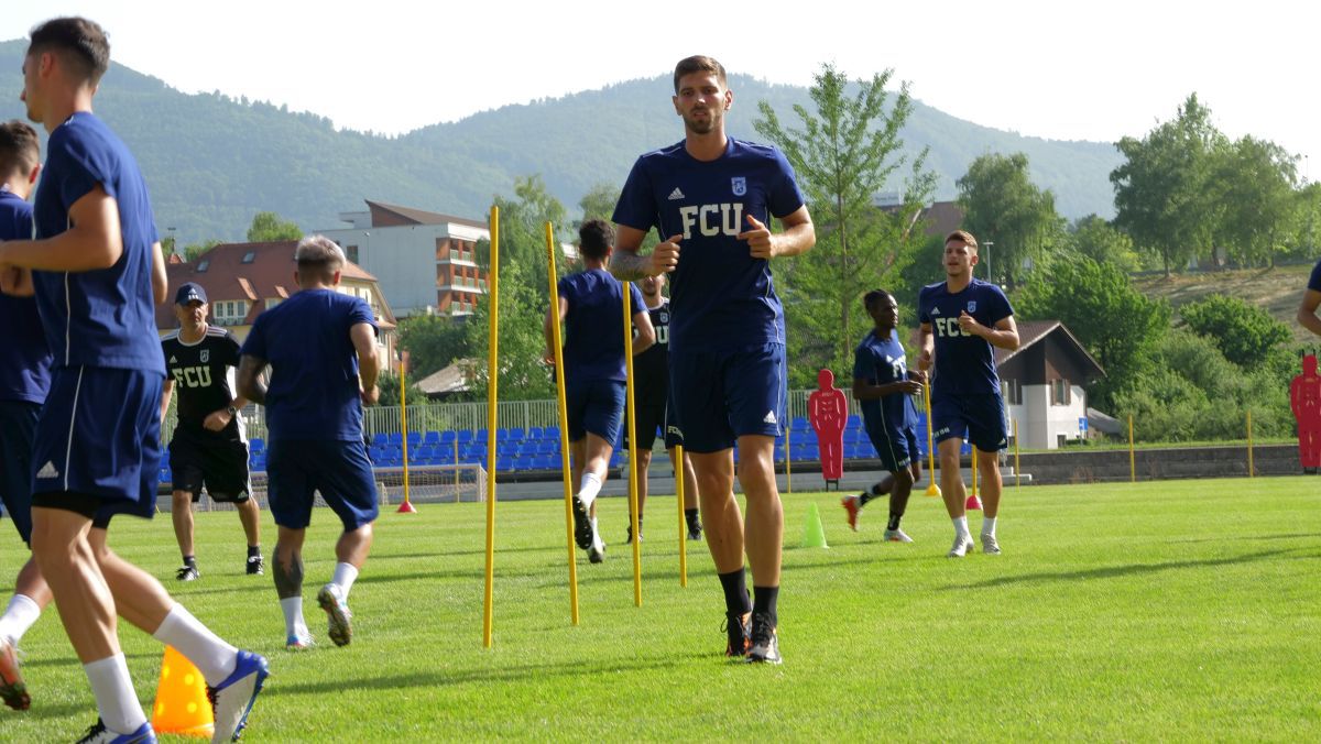 Ultimul transfer reușit de FCU Craiova 1948 a făcut primul antrenament cu echipa + Adrian Mititelu jr a ajuns în cantonament