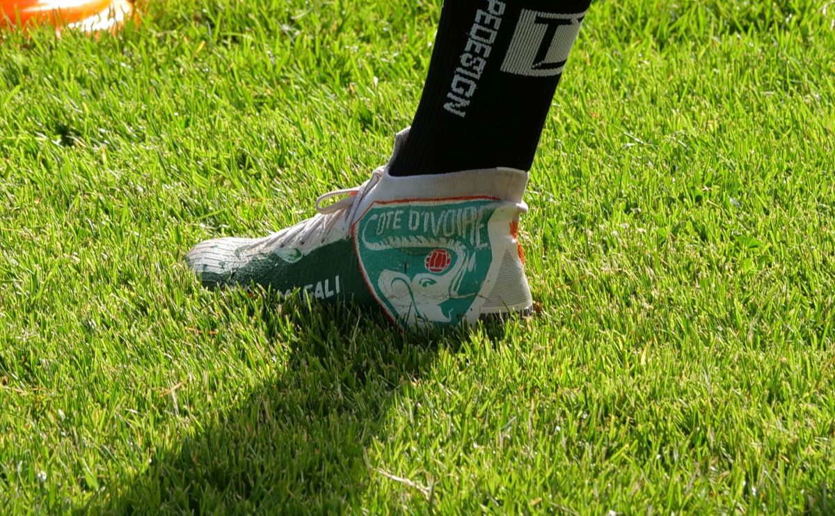 Ultimul transfer reușit de FCU Craiova 1948 a făcut primul antrenament cu echipa + Adrian Mititelu jr a ajuns în cantonament