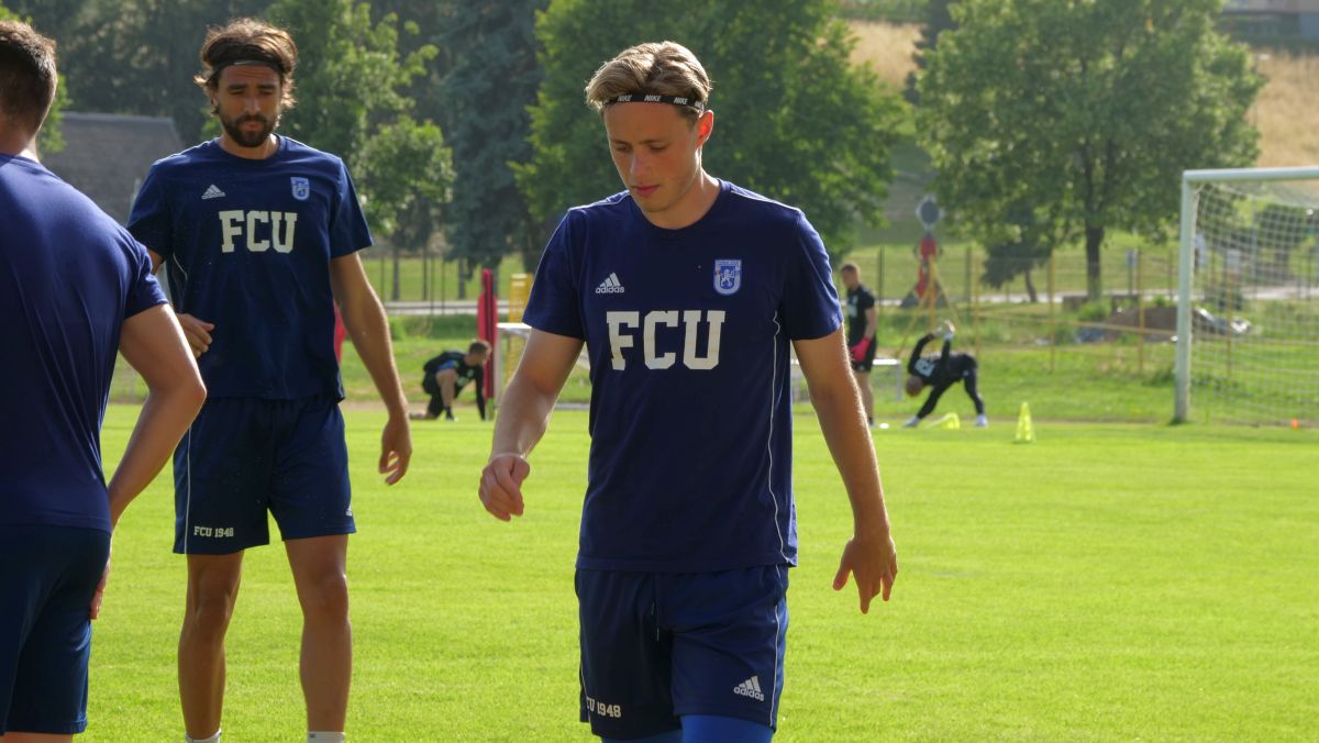 Ultimul transfer reușit de FCU Craiova 1948 a făcut primul antrenament cu echipa + Adrian Mititelu jr a ajuns în cantonament