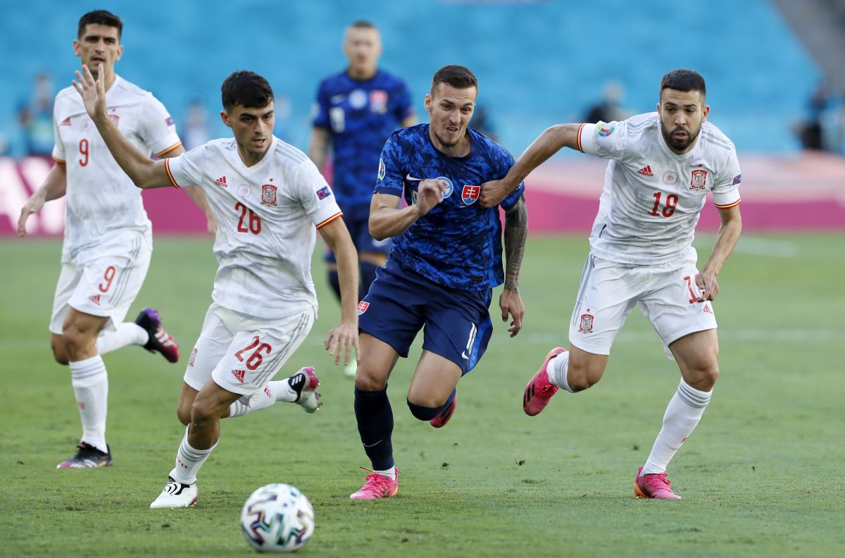 Sergio Busquets, despre experiența cu Covid-19: „E teribil să nu știi când și dacă te vei întoarce la echipă pentru Euro”