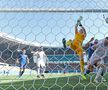 EURO 2020. În minutul 30 al meciului Slovacia - Spania, portarul Martin Dubravka (32 de ani) și-a introdus mingea în proprie poartă într-un mod hilar.