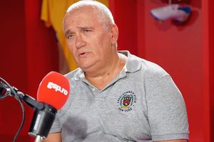 „Vreau să fac plângere la UEFA! Nu e în regulă!” » Comentatorul Emil Grădinescu reclamă o situație neobișnuită la înfrângerea Craiovei