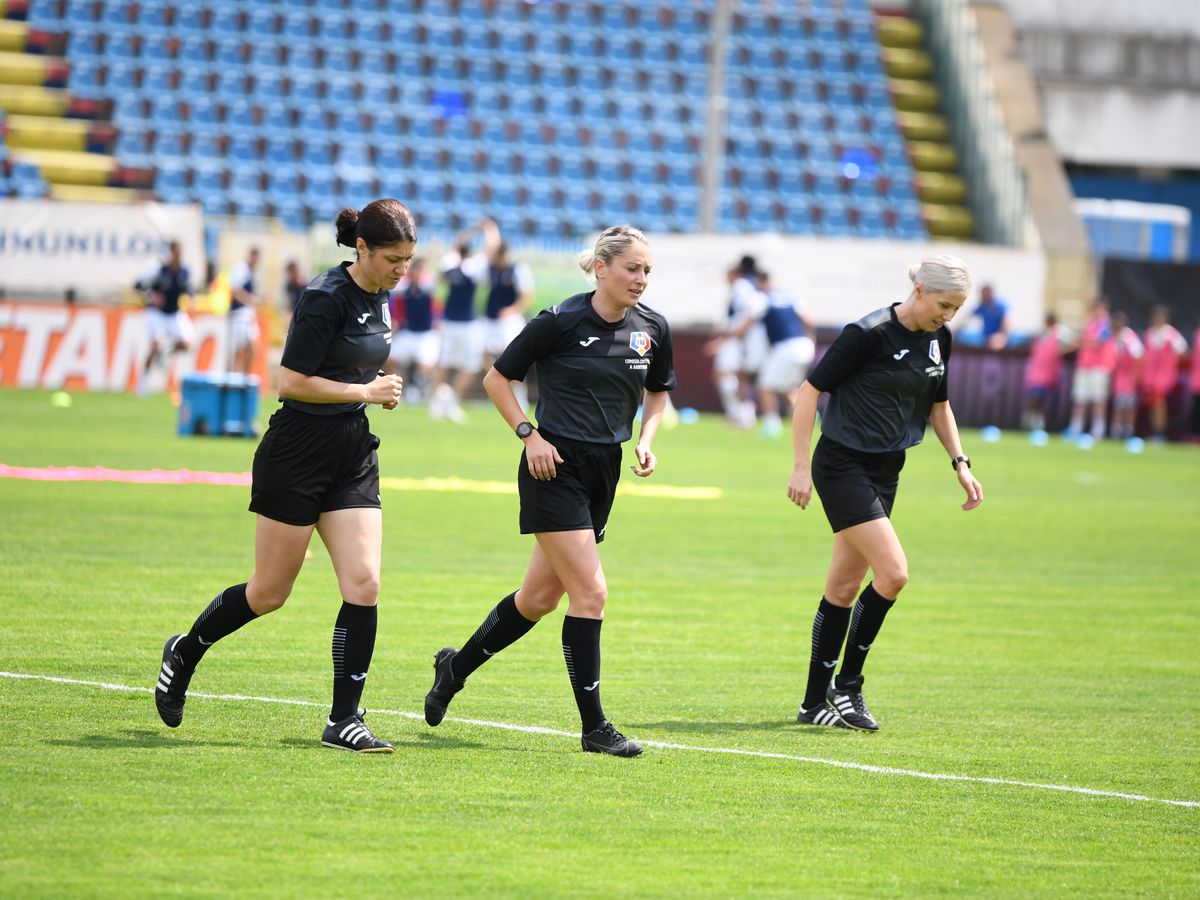 Alina Peșu va arbitra Barcelona în sferturile de finală ale Women’s Champions League » Ovidiu Hațegan face parte din brigadă