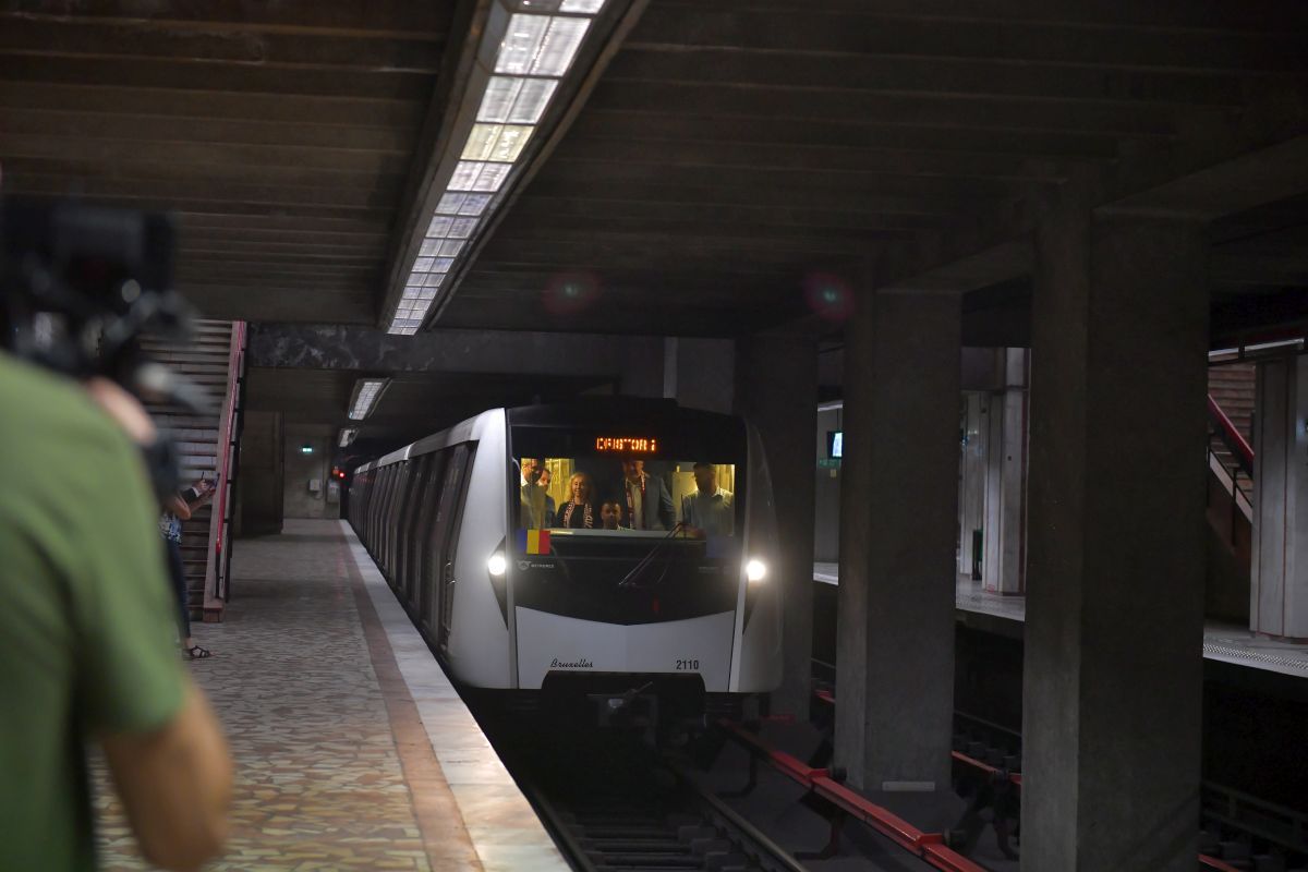 Rapid e peste tot acasă, inclusiv la metrou: „A fost pusă în circulație garnitura de metrou «Rapid 100»”