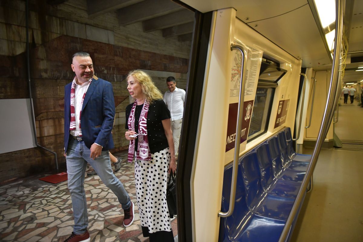 Rapid e peste tot acasă, inclusiv la metrou: „A fost pusă în circulație garnitura de metrou «Rapid 100»”