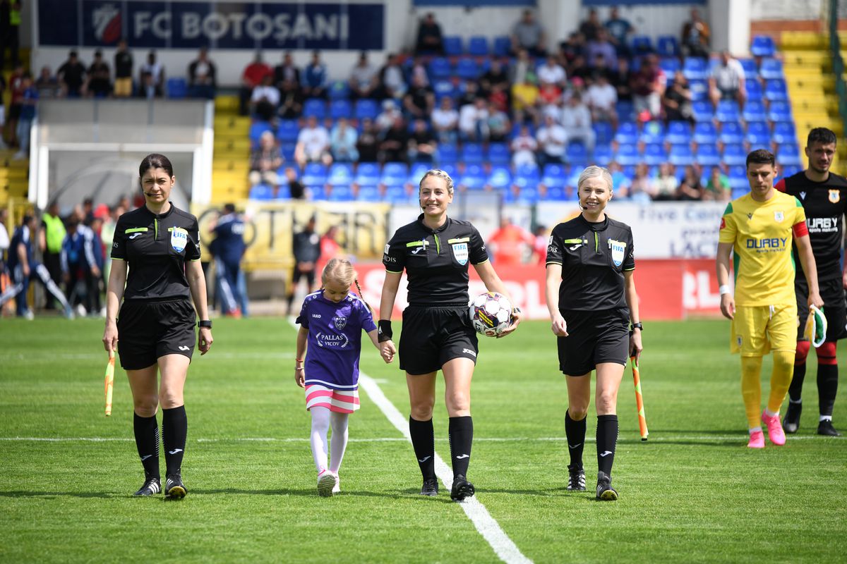 Arbitra Alina Peșu a ajuns în „Elite” » „Părinții au fost mereu modelul meu, ei au fost cei care mi-au sădit în suflet dragostea pentru sport”