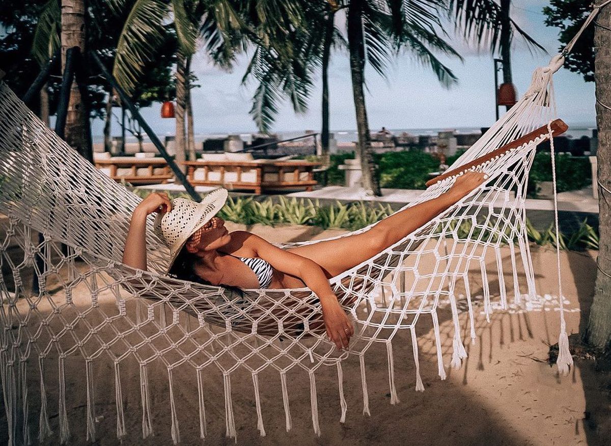 Vacanța Corinei Caragea în Maldive, ruinată » Ce a pățit prezentatoarea știrilor sportive: „E gold doar la buzunar”