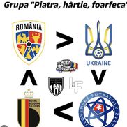 Grupa „Piatră, hârtie, foarfecă”, cea a tuturor posibilităților / Sursă foto:  Instagram@ Supermemes.ro, @Ora exactă în fotbal