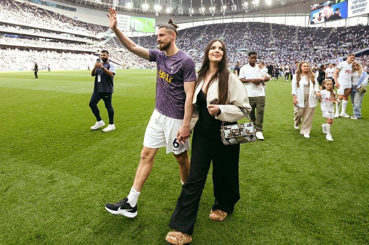 „Jumătatea mea mai bună” » Radu Drăgușin, gest impresionant pentru Ioana de ziua ei: ce cadou i-a oferit fotbalistul lui Tottenham