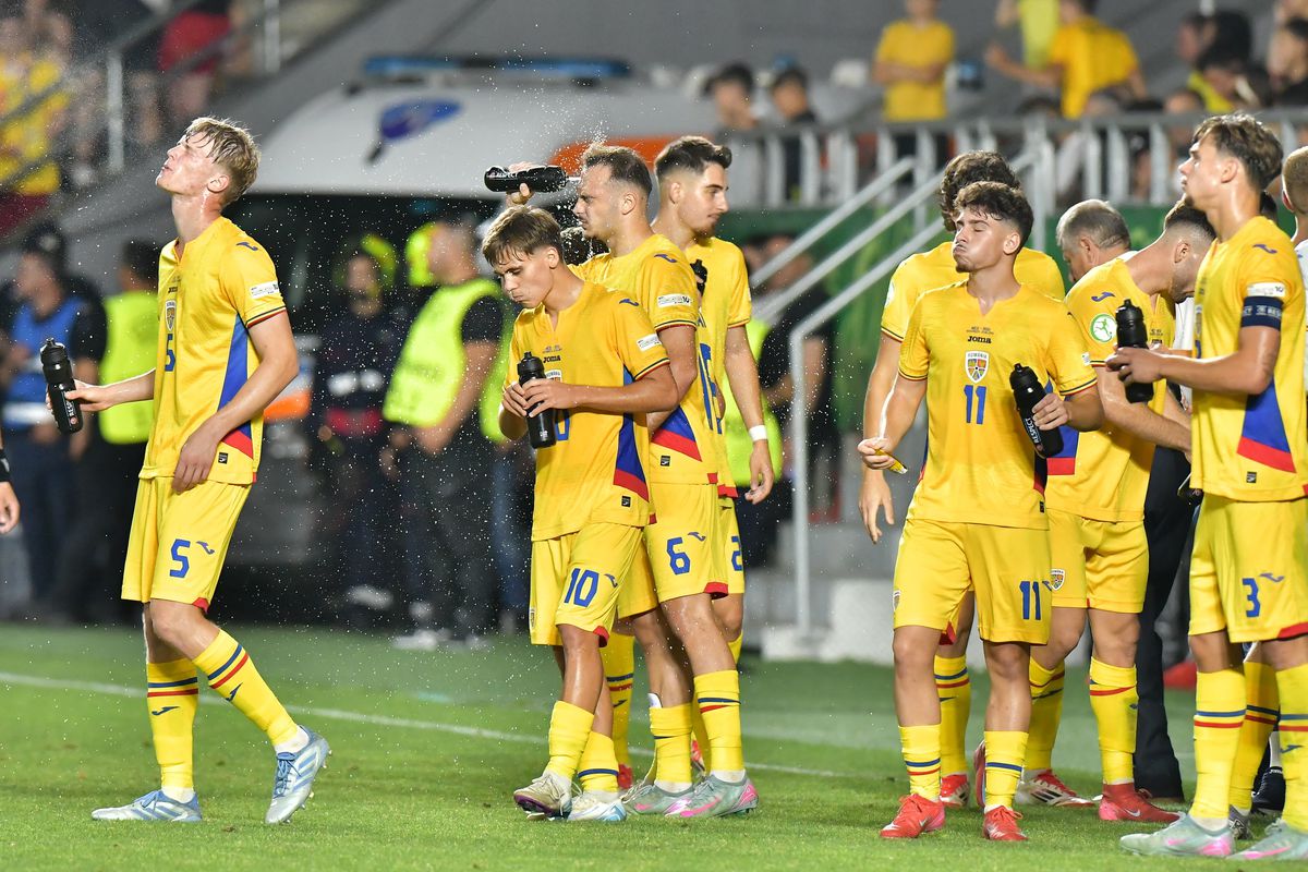 Momente emoționante după România U19 - Olanda U19 » Ce s-a întâmplat pe gazon, la câteva secunde după fluierul final