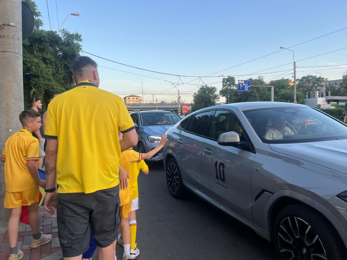 Personalități din lumea sportului la Romania U19 - Olanda U19