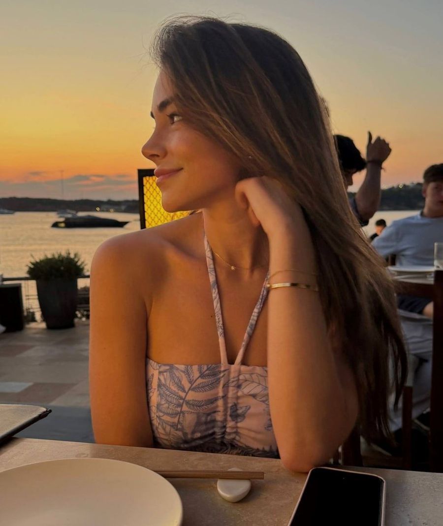 Ona Sellares, noua iubită a lui Marc-Andre ter Stegen Ter Stegen are o nouă iubită! Și-a oficializat relația la doar 3 luni de la divorț