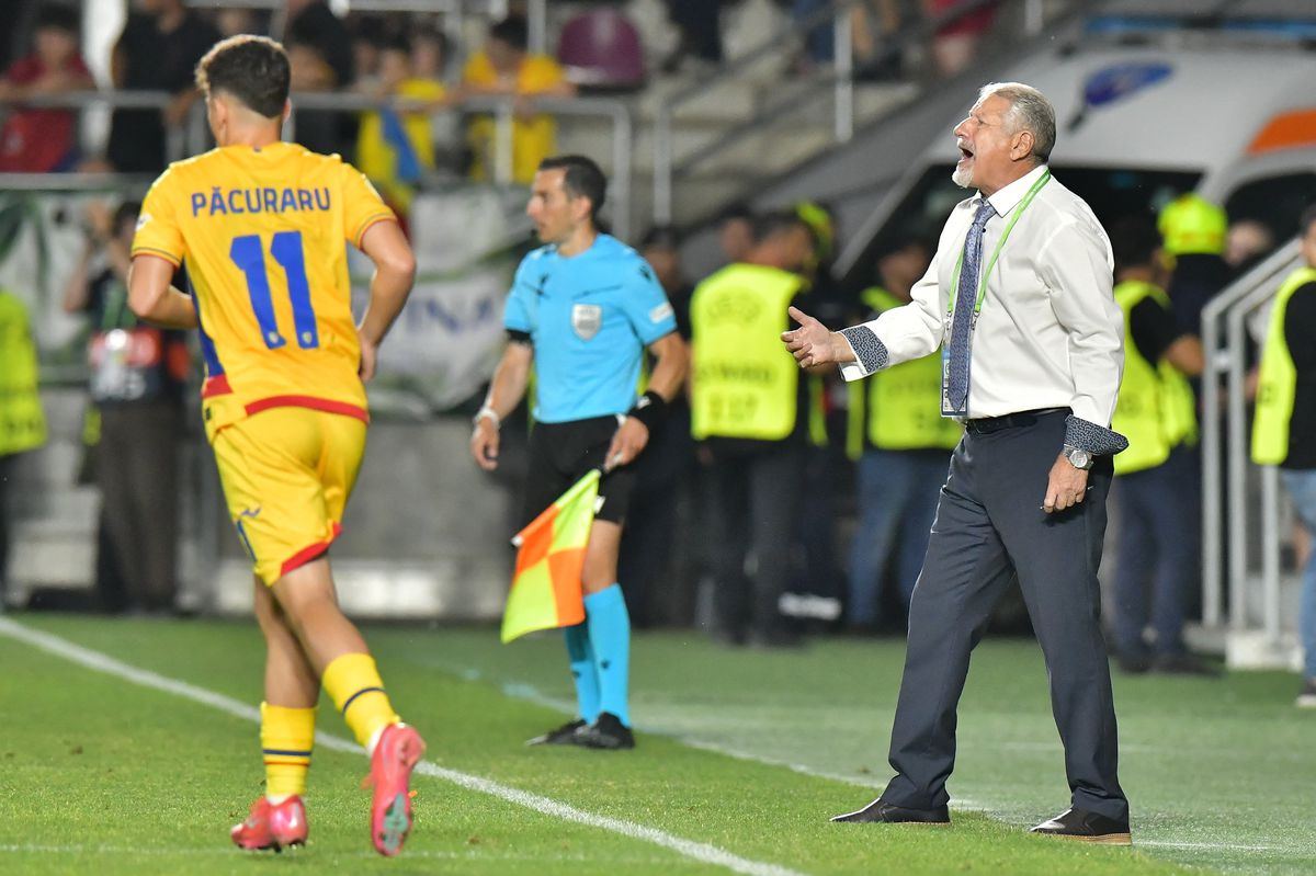 Momente emoționante după România U19 - Olanda U19 » Ce s-a întâmplat pe gazon, la câteva secunde după fluierul final