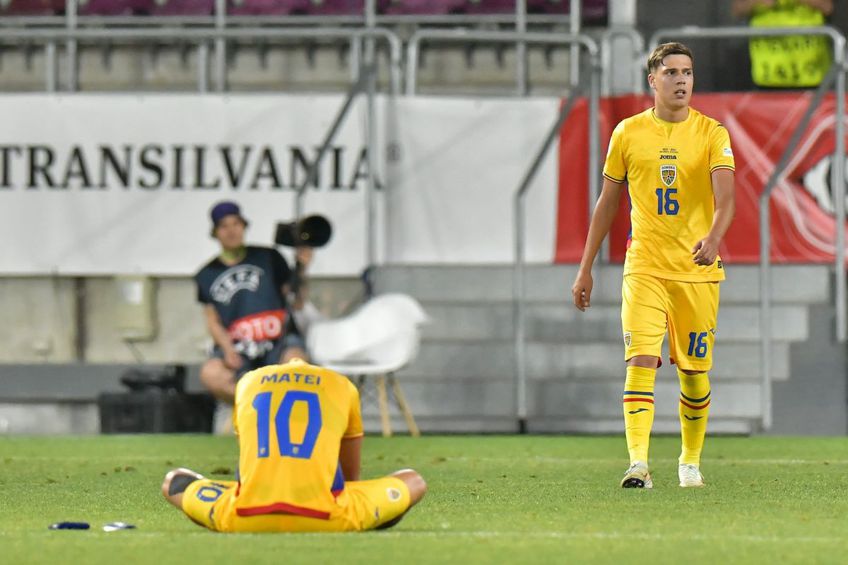 GALERIE FOTO Momente emoționante după România U19 - Olanda U19 » Ce s-a întâmplat pe gazon, la câteva secunde după fluierul final