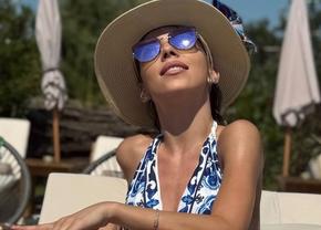 Bernadette Szocs, vacanță binemeritată » Stelista, apariție incendiară în costum de baie