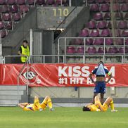 Momente emotionante pe gazon, dupa România - Olanda. foto Cristi Preda GSP (2)