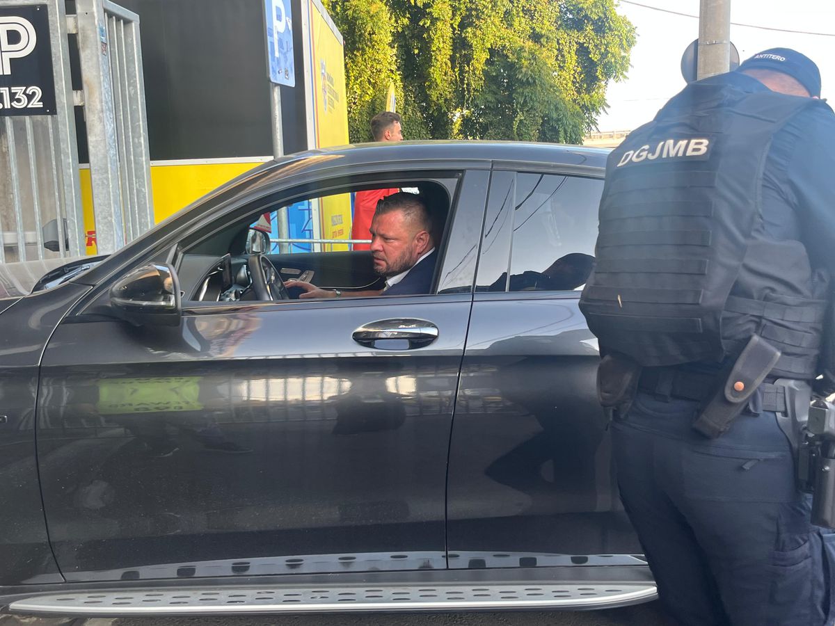 Personalități din lumea sportului la Romania U19 - Olanda U19