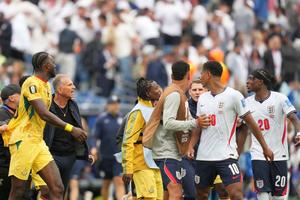 Scandalul nevăzut din Anglia - Ghana » Superstarul englez l-a înjurat pe selecționer