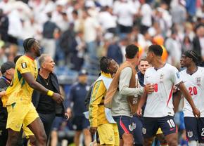 Scandalul nevăzut din Anglia - Ghana » Superstarul englez l-a înjurat pe selecționer