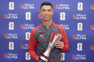 Ronaldo i-a „tăiat-o” reporterului când a fost întrebat de Messi: „Nu-mi pasă DELOC!”