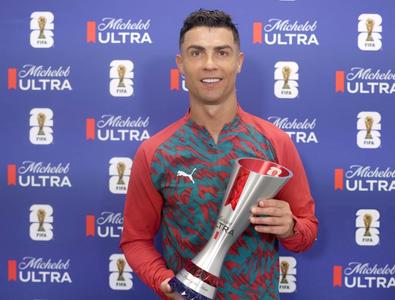 Ronaldo i-a „tăiat-o” reporterului când a fost întrebat de Messi