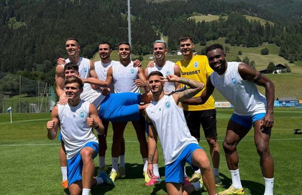 Un puști-minune de 17 ani începe să facă furori în cantonamentul Craiovei din Austria