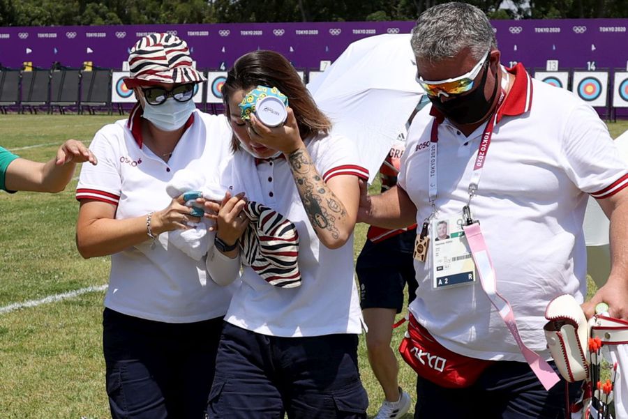 Svetlana Gomboeva a leșinat din cauza căldurii / FOTO: Guliver/Getty Images Știri de ultimă oră de la Jocurile Olimpice - 23 iulie 2021 » Programul de sâmbătă al sportivilor români