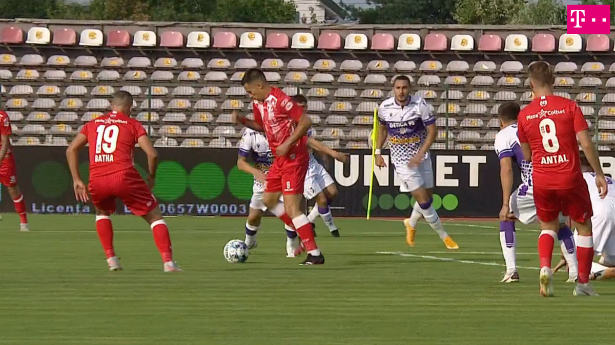 Gol senzațional marcat în FC Argeș - UTA » Nimeni nu s-a așteptat la această soluție!