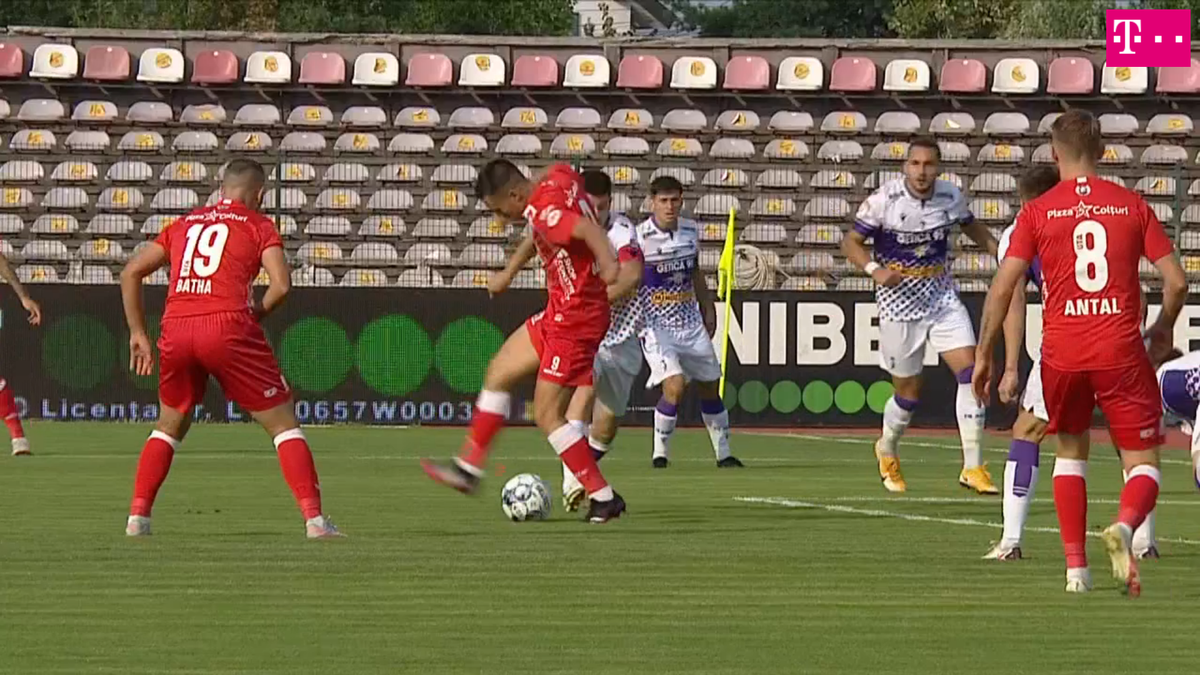 Gol senzațional marcat în FC Argeș - UTA » Nimeni nu s-a așteptat la această soluție!