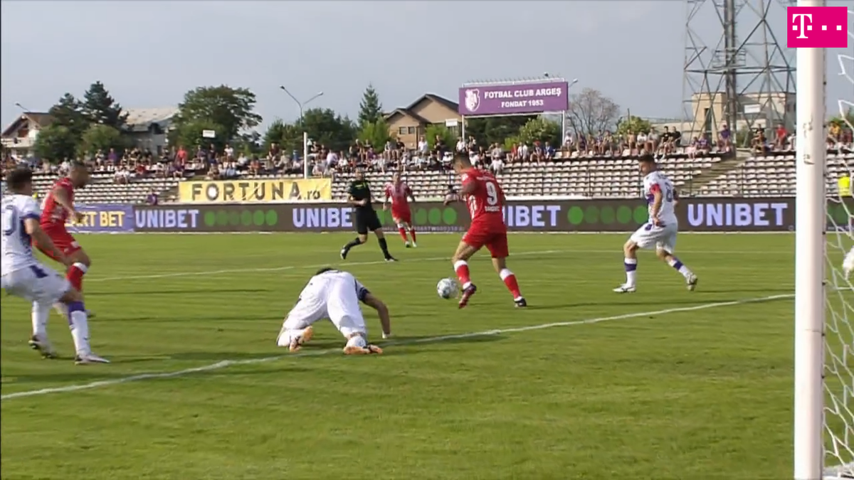 Gol senzațional marcat în FC Argeș - UTA » Nimeni nu s-a așteptat la această soluție!
