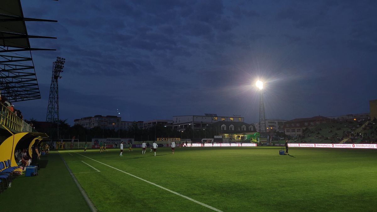 CS Mioveni - Rapid 0-2 » Miță e pe primul loc! Giuleștenii confirmă și au 6/6. Clasamentul