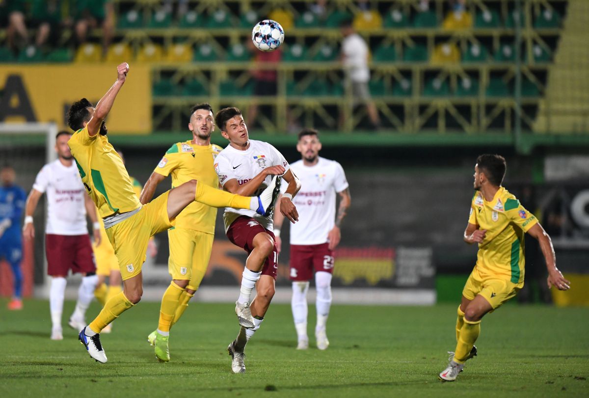 CS Mioveni - Rapid 0-2 » Miță e pe primul loc! Giuleștenii confirmă și au 6/6. Clasamentul