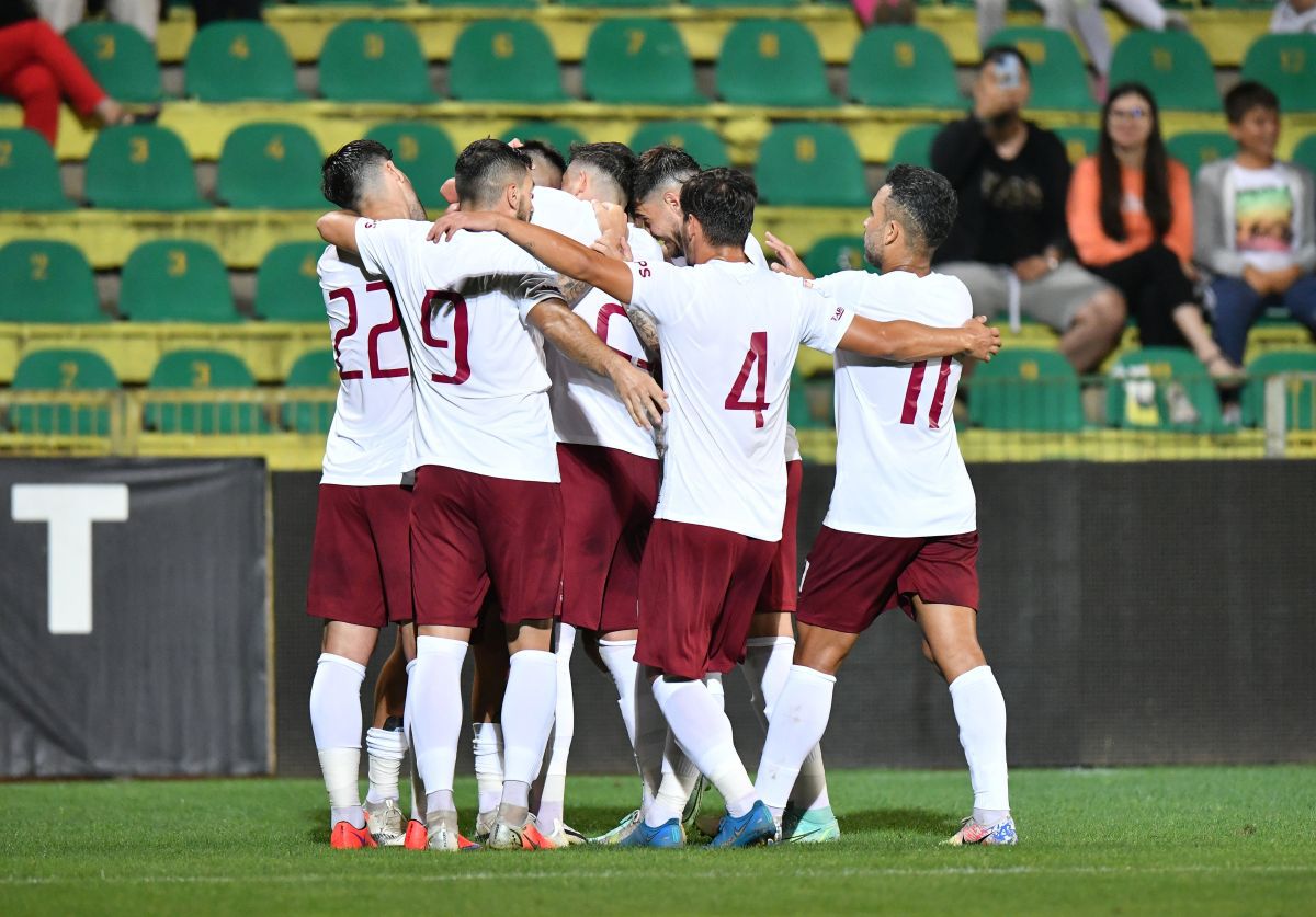 CS Mioveni - Rapid 0-2 » Miță e pe primul loc! Giuleștenii confirmă și au 6/6. Clasamentul