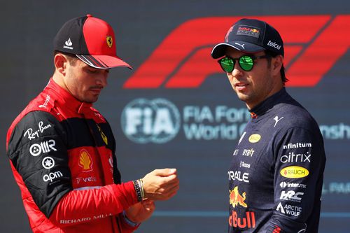 Charles Leclerc, în stânga, e în pole-position în Marele Premiu al Franței / Sursă foto: Guliver/Getty Images