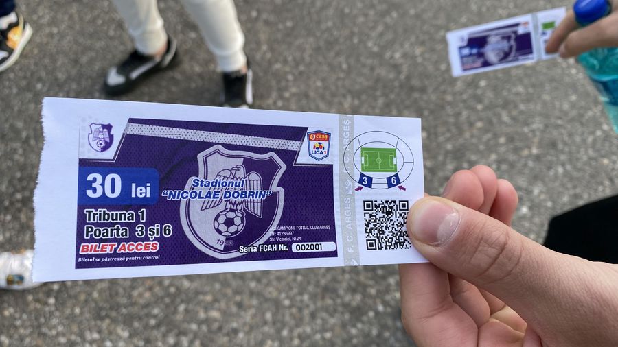 Biletele sunt moderne, personalizate cu emblema „vulturilor violeți Matchday experience, episodul 8 » Jale în Trivale! Mediocritate pe linie: stadionul lui FC Argeș primește cu greu notă de trecere