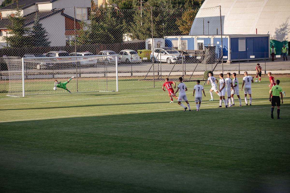 Momentul în care dezbaterea dintre Nicușor Dan și George Simion a deviat spre stadioane: „Când galeriile scandau acele lozinci, erați pe-acolo?”