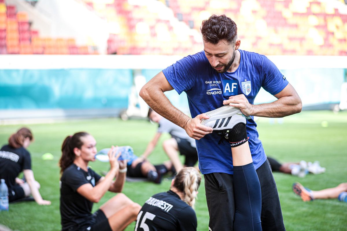 „Tigroaice” prin iarbă » CSM București a intrat astăzi pe Arena Națională