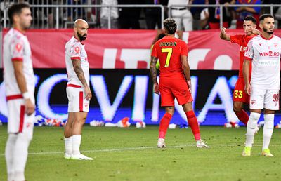 „Dinamo e o umbră, o echipă de Liga 2!” » Cel mai dur discurs după înfrângerea în fața rivalei: „Albi la față, timorați! FCSB s-a distrat cu ei”