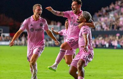 Un profesor român, în inima galeriei lui Inter Miami la debutul lui Leo Messi! » Detalii savuroase din peluză: „Sărim!”