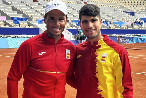 Rafael Nadal și Carlos Alcaraz, antrenându-se pentru Jocurile Olimpice în complexul de la Roland Garros / Sursă foto: Facebook