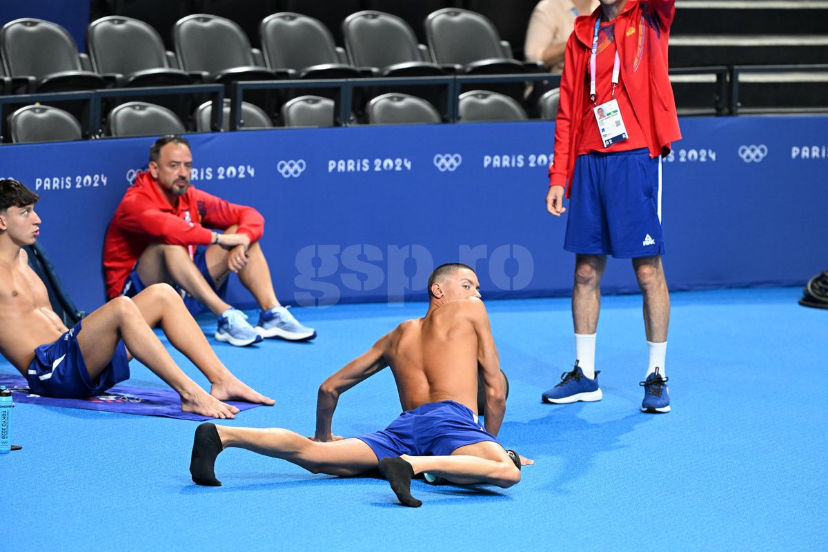 David Popovici la primul antrenament în La Defense Arena! GSP a surprins imaginile EXCLUSIVE cu campionul nostru