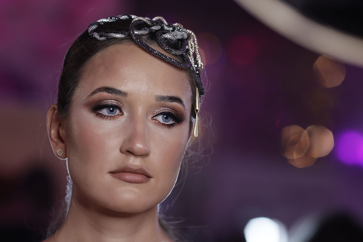 Simona Radiș Sabrina Voinea modele modă Bukarest Fashion Week