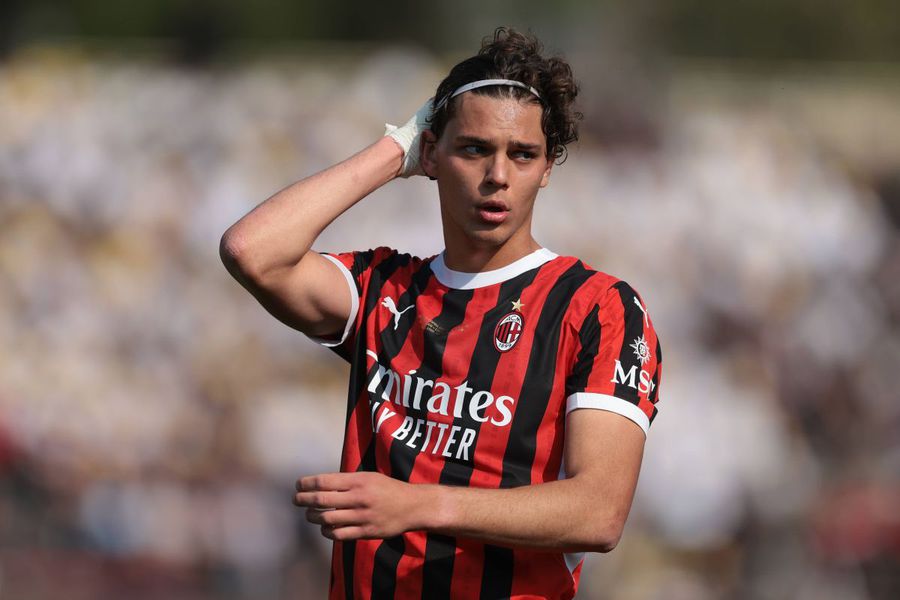 Matteo Duțu, în tricoul lui Milan/ foto Imago Images Șansă uriașă pentru Matteo Duțu la AC Milan » Italienii au dat verdictul