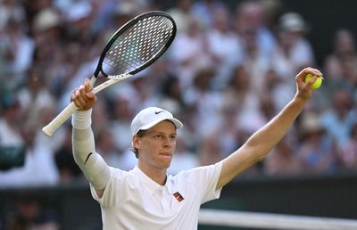 Decizie surprinzătoare a lui Jannik Sinner: l-a reangajat pe omul din cauza căruia a fost prins dopat!