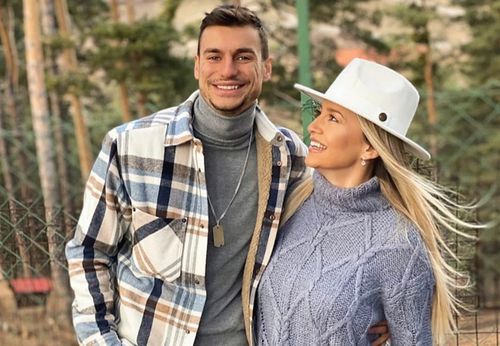 Stefan Ashkovski și soția sa, Elena, au doi copii