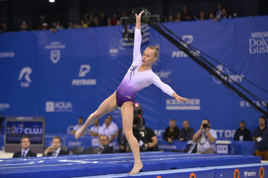 Angelina Melnikova, la Campionatele Europene de la Cluj (2017)/Foto: Imago Images Campioana olimpică, mondială și europeană a Rusiei a ales între gimnastică și a candida la alegerile parlamentare