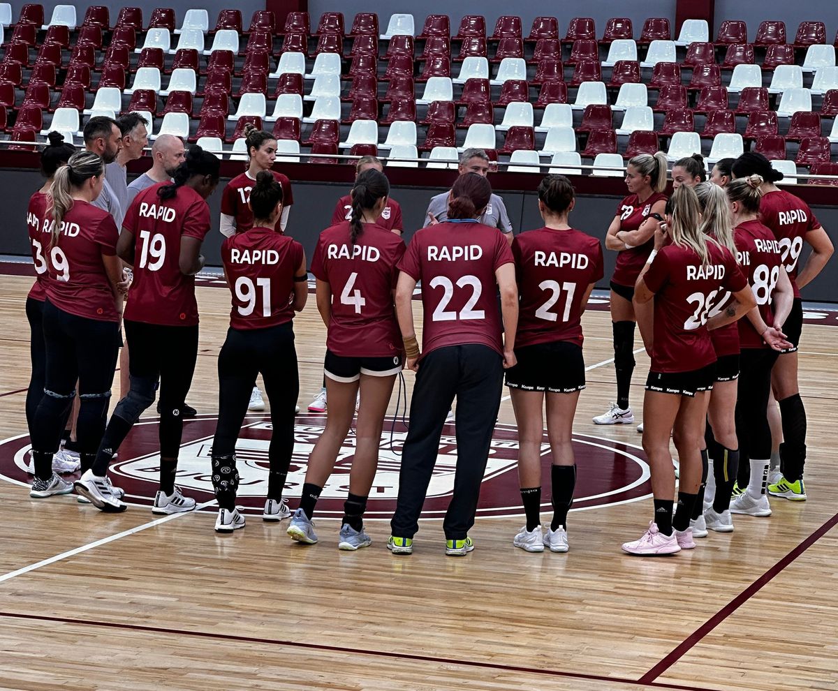 Handbalistele Rapidului, petrecere la final de cantonament