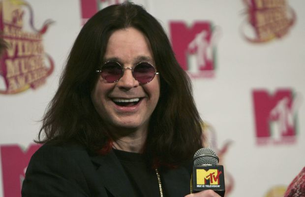 De la copilul care spăla mașini pentru a strânge bani de bilet, la imaginea lui Aston Villa » Bogata moștenire sportivă a lui Ozzy Osbourne