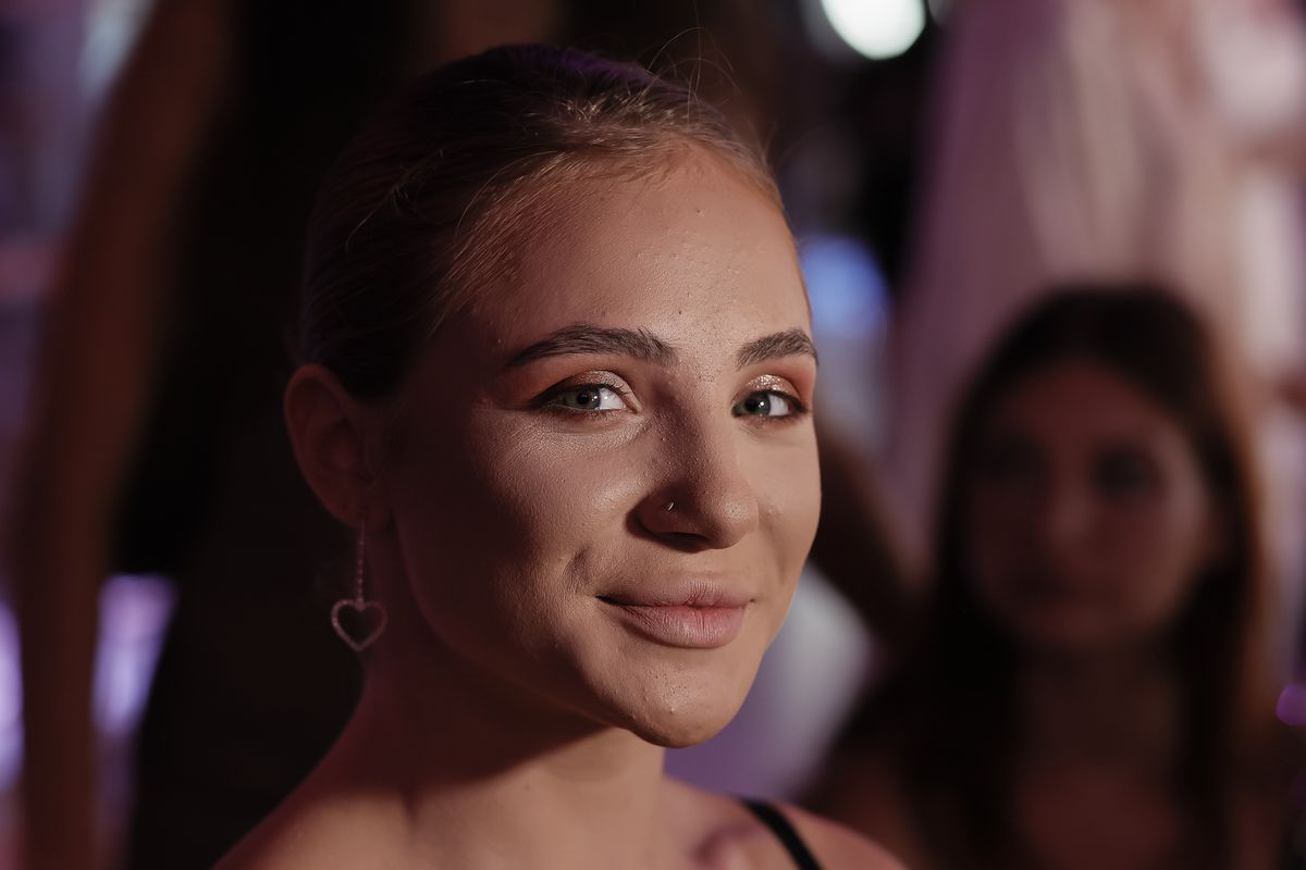 Simona Radiș Sabrina Voinea modele modă Bukarest Fashion Week
