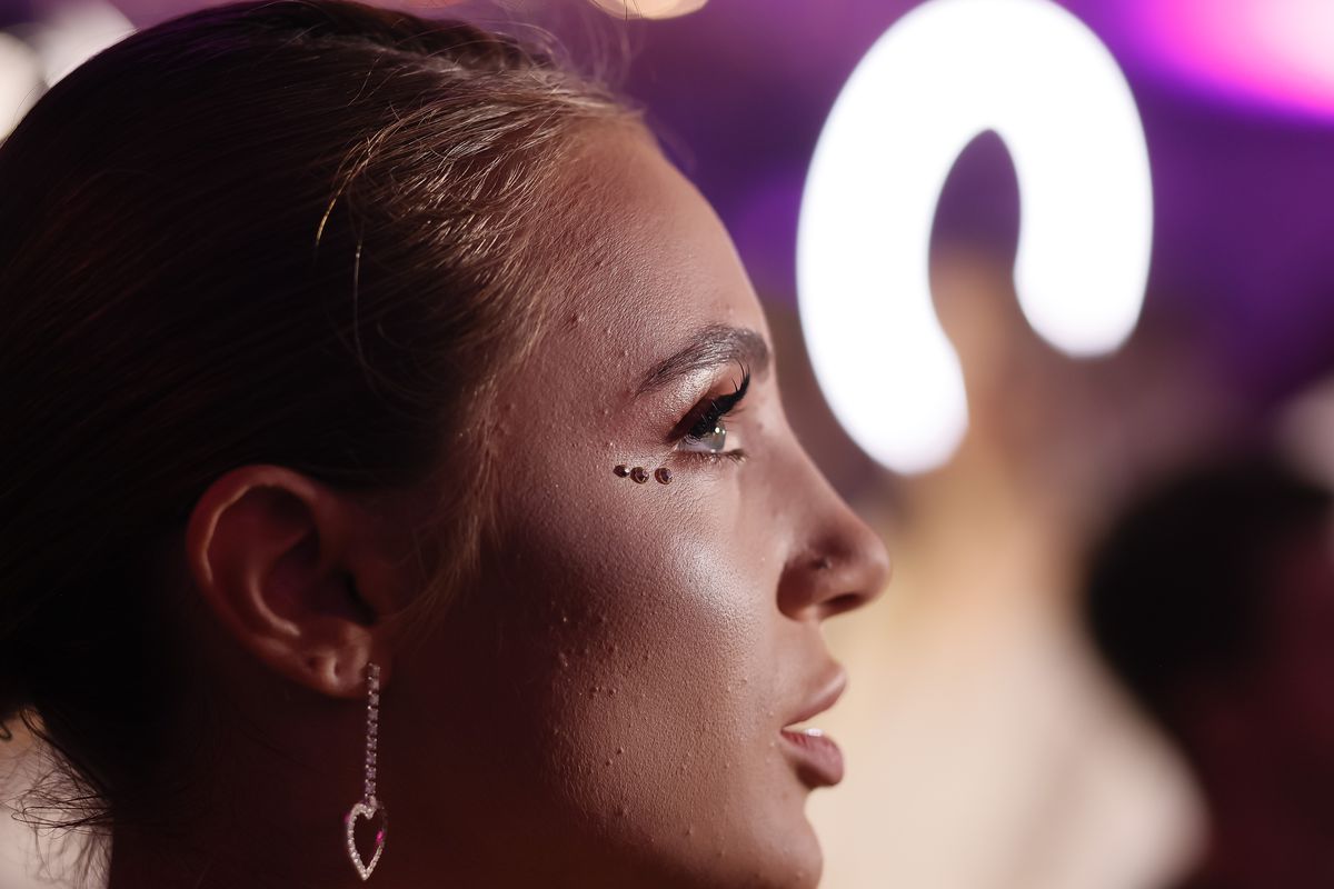 Simona Radiș Sabrina Voinea modele modă Bukarest Fashion Week